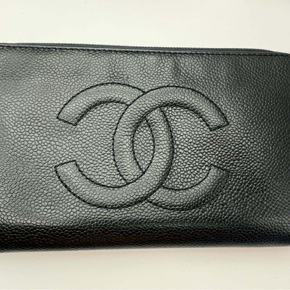 Chanel Caviar Large Timeless CC Zip Around Wallet - Picture 3 of 15